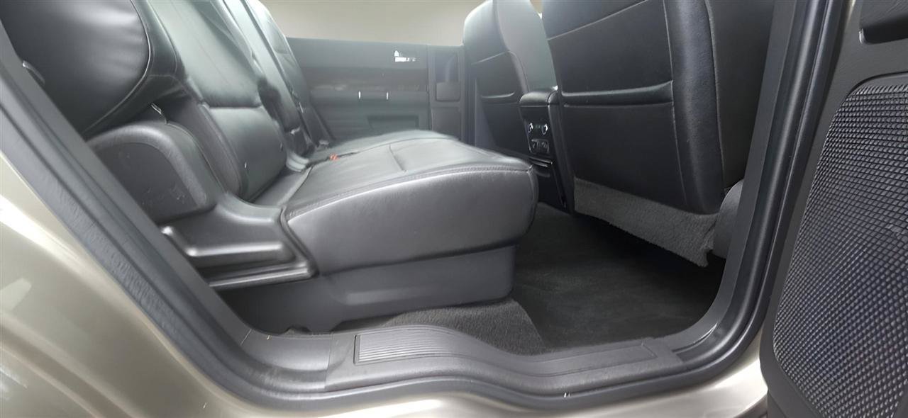 Used 2014 Ford Flex Limited w/ Equipment Group 303A AWD/4WD image 29