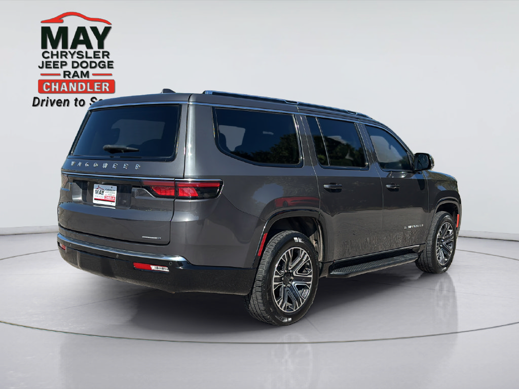 Used 2022 Jeep Wagoneer Series III RWD image 7