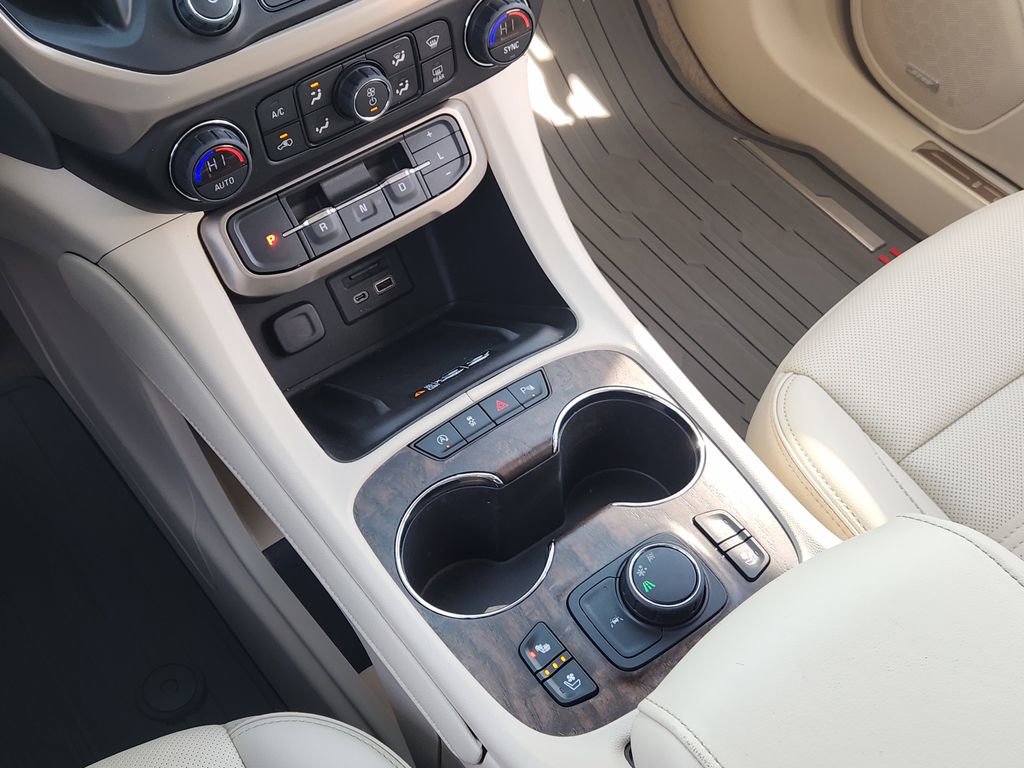 Used 2021 GMC Acadia Denali w/ Denali Technology Package image 20