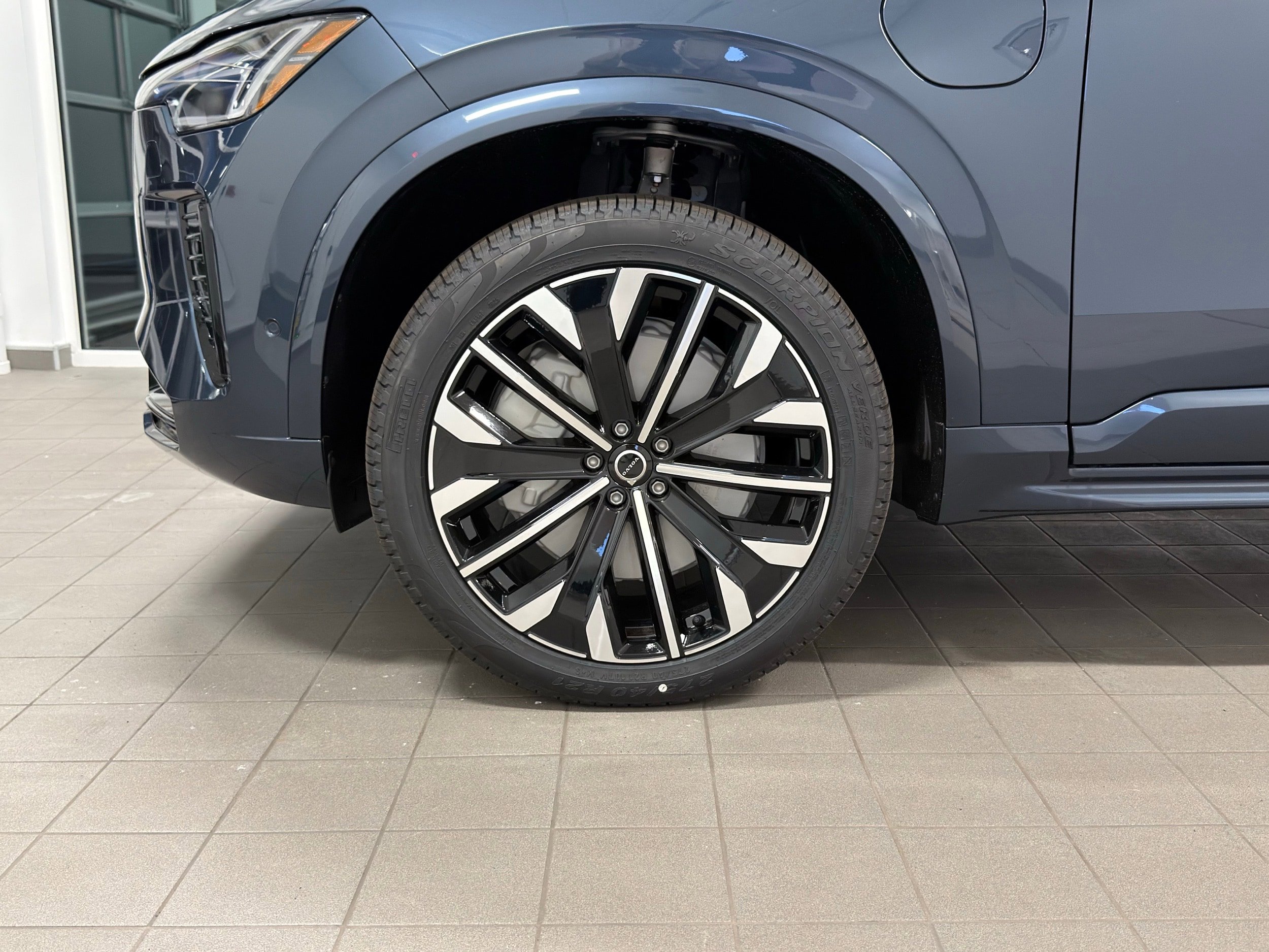 New 2026 Volvo XC90 T8 Ultra w/ Protection Package AWD/4WD image 9