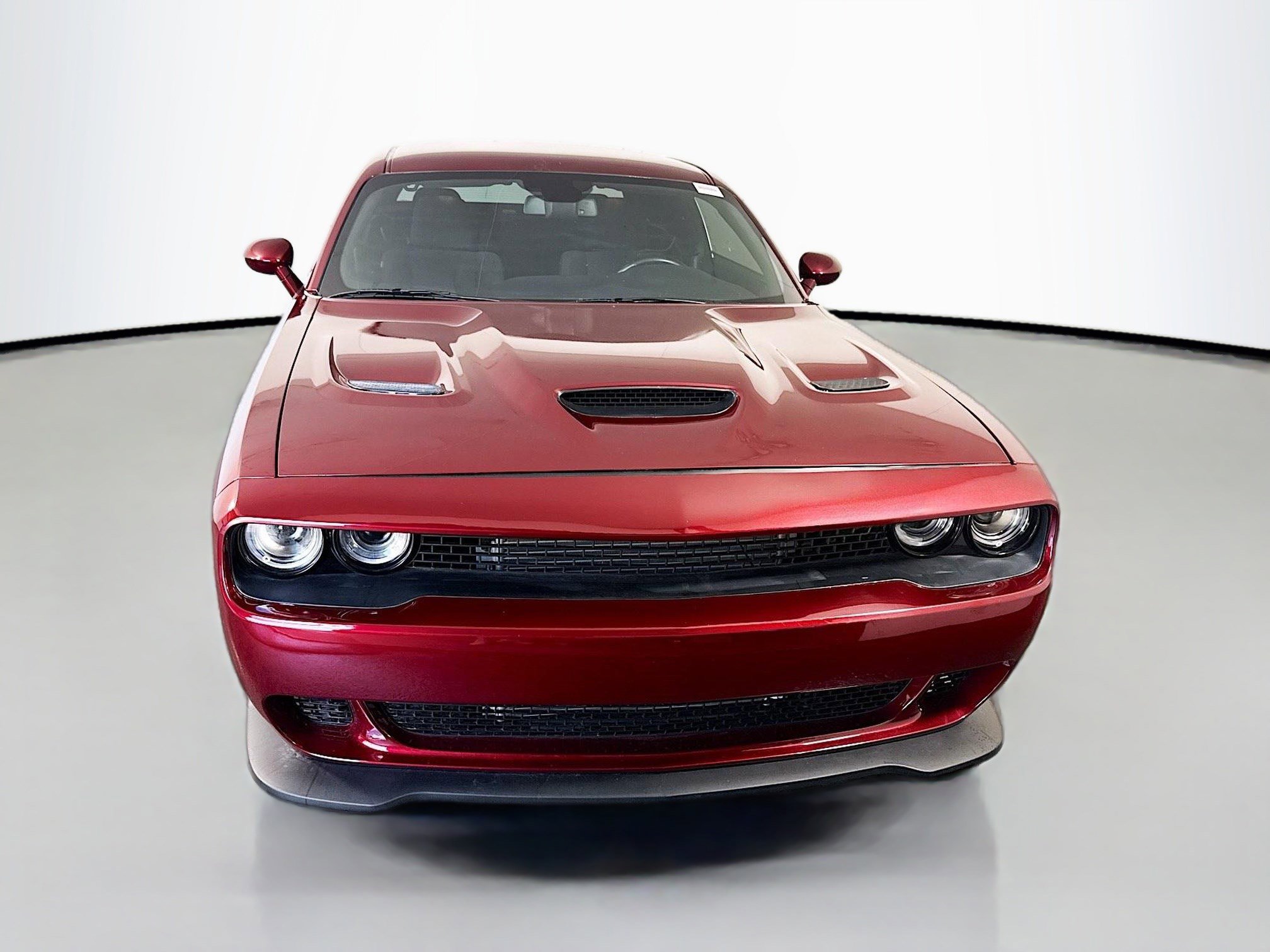 Used 2022 Dodge Challenger SXT RWD image 2