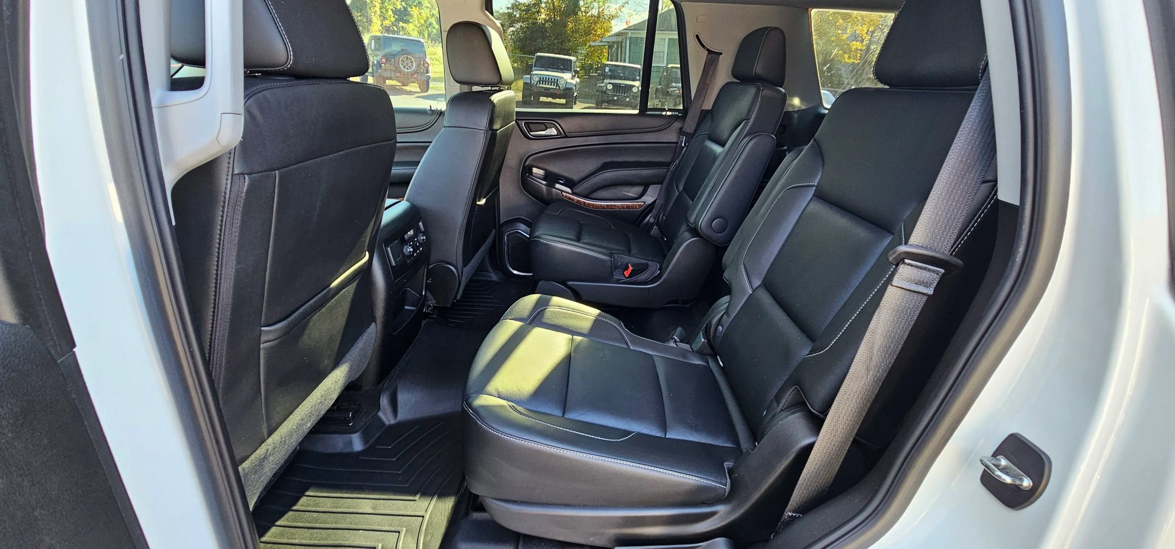 Used 2018 Chevrolet Tahoe Premier image 11