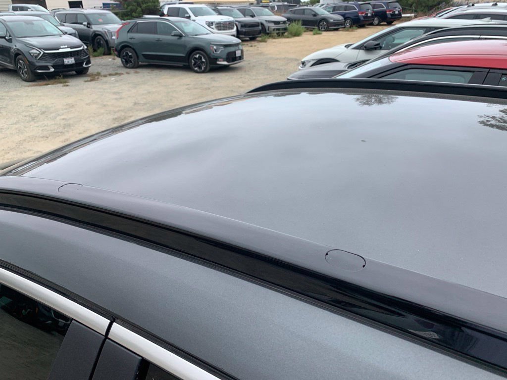 Certified 2023 Kia Niro Wind FWD image 9
