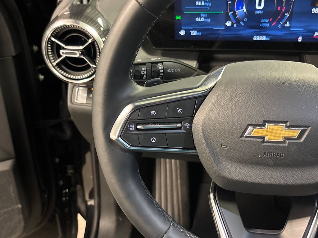 Used 2026 Chevrolet Equinox LT FWD image 29