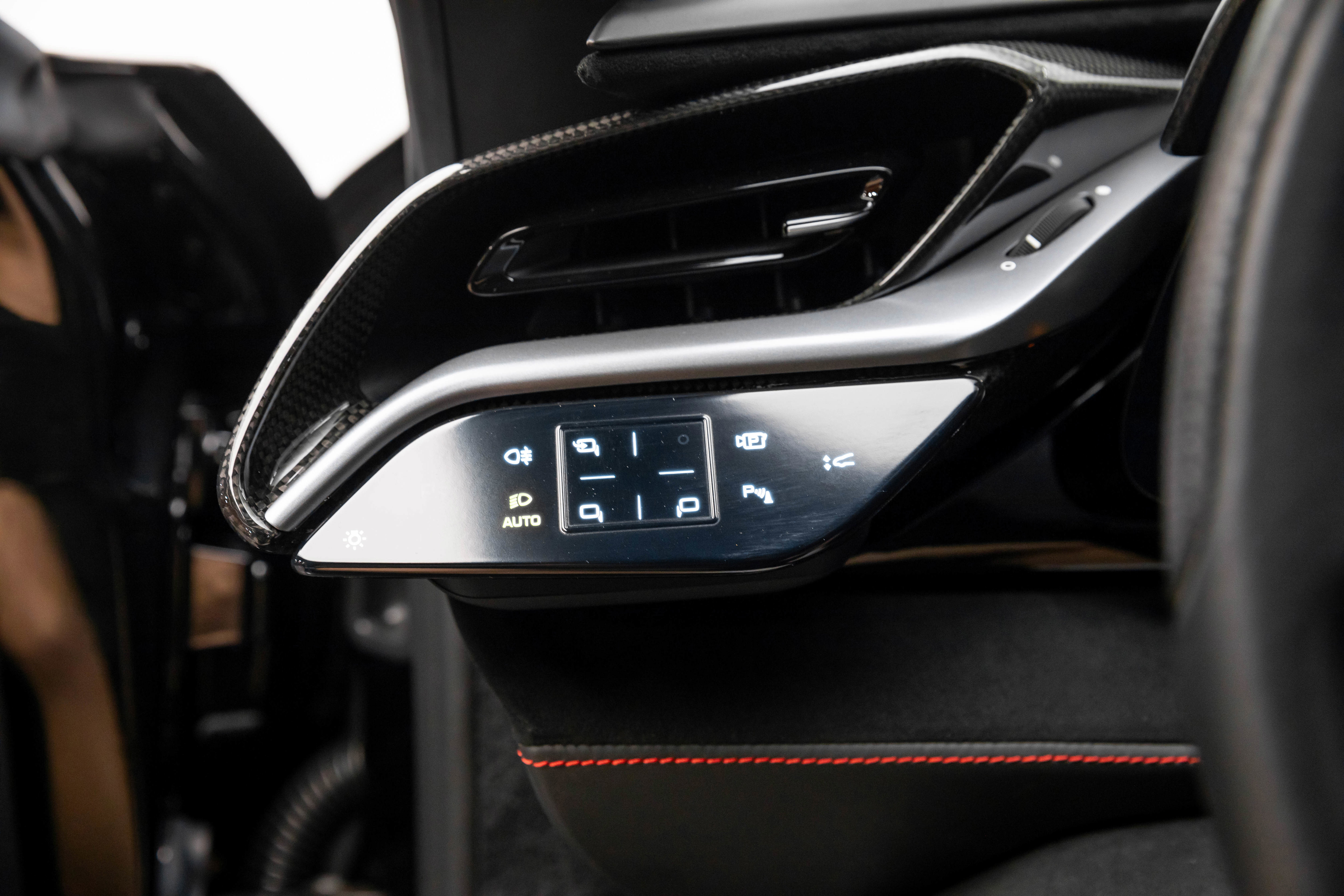 Used 2023 Ferrari SF90 Stradale image 23