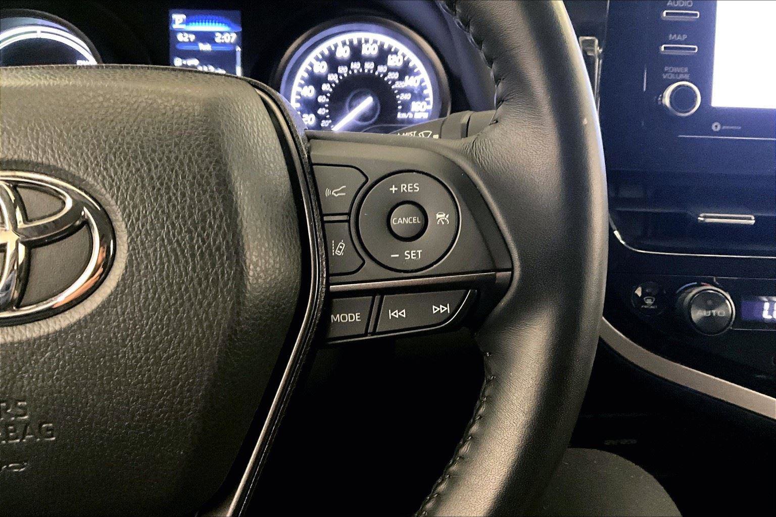 Used 2023 Toyota Camry SE image 18