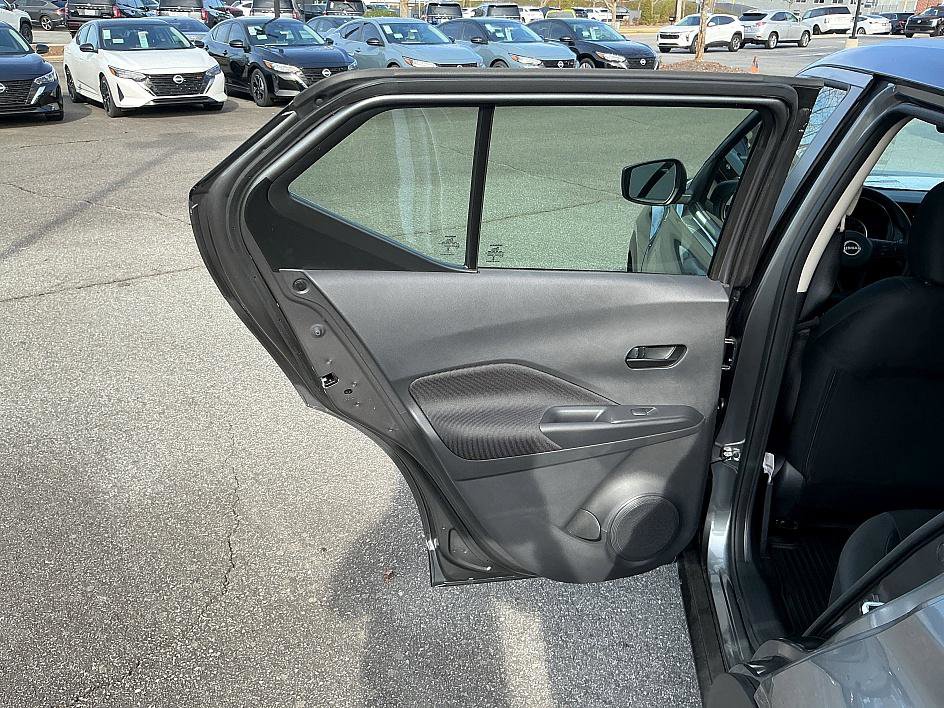 New 2025 Nissan Kicks S image 22