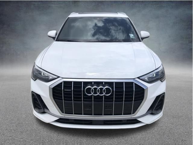 Used 2020 Audi Q3 2.0T Premium w/ Convenience Package AWD/4WD image 7
