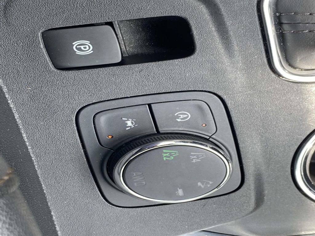 Used 2023 Chevrolet Traverse High Country image 22