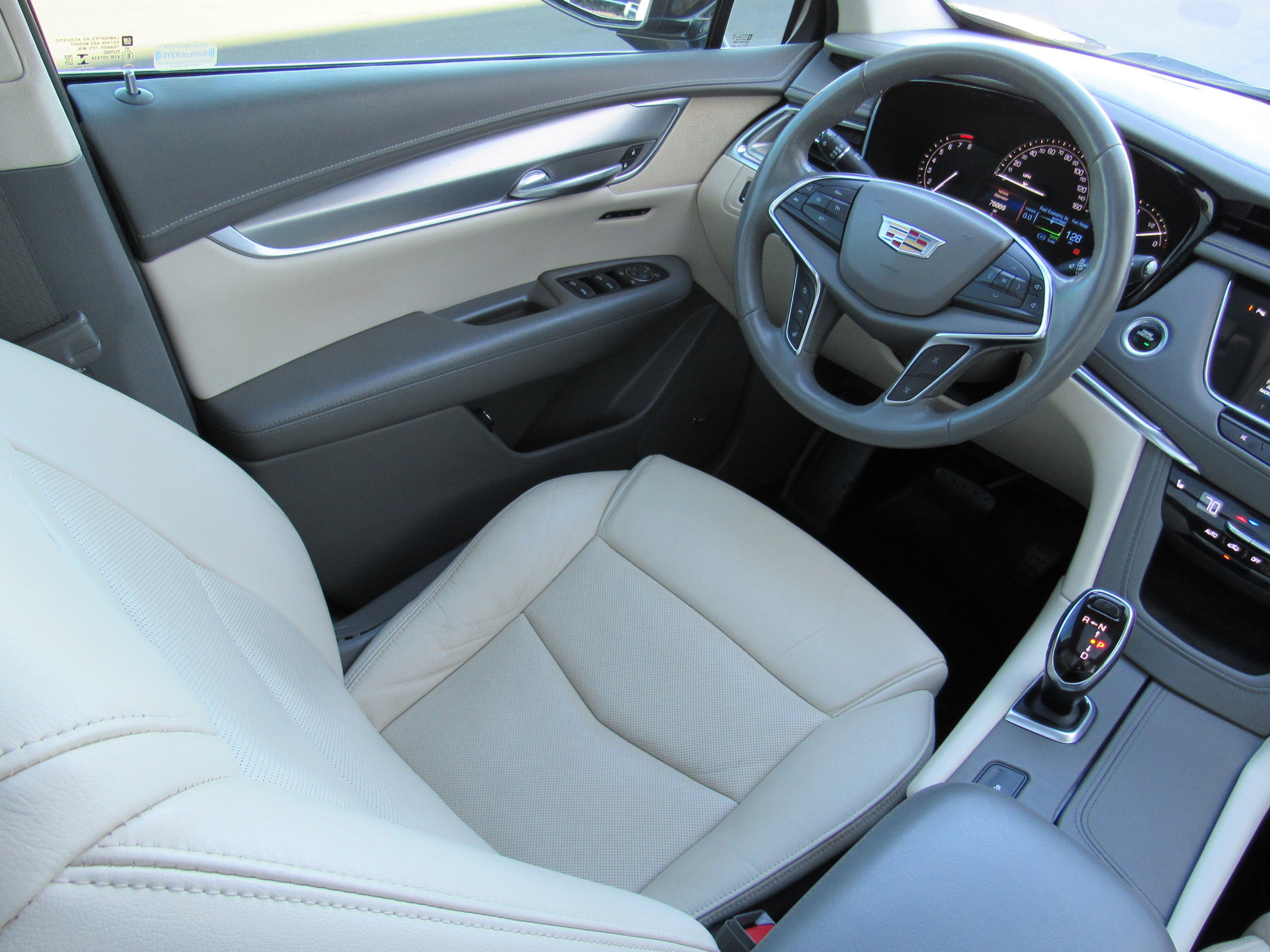 Used 2019 Cadillac XT5 Luxury image 34