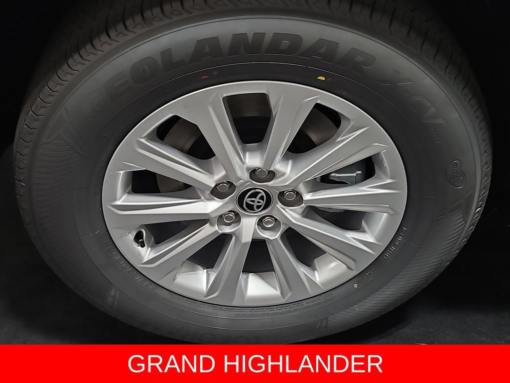 New 2026 Toyota Grand Highlander AWD image 9