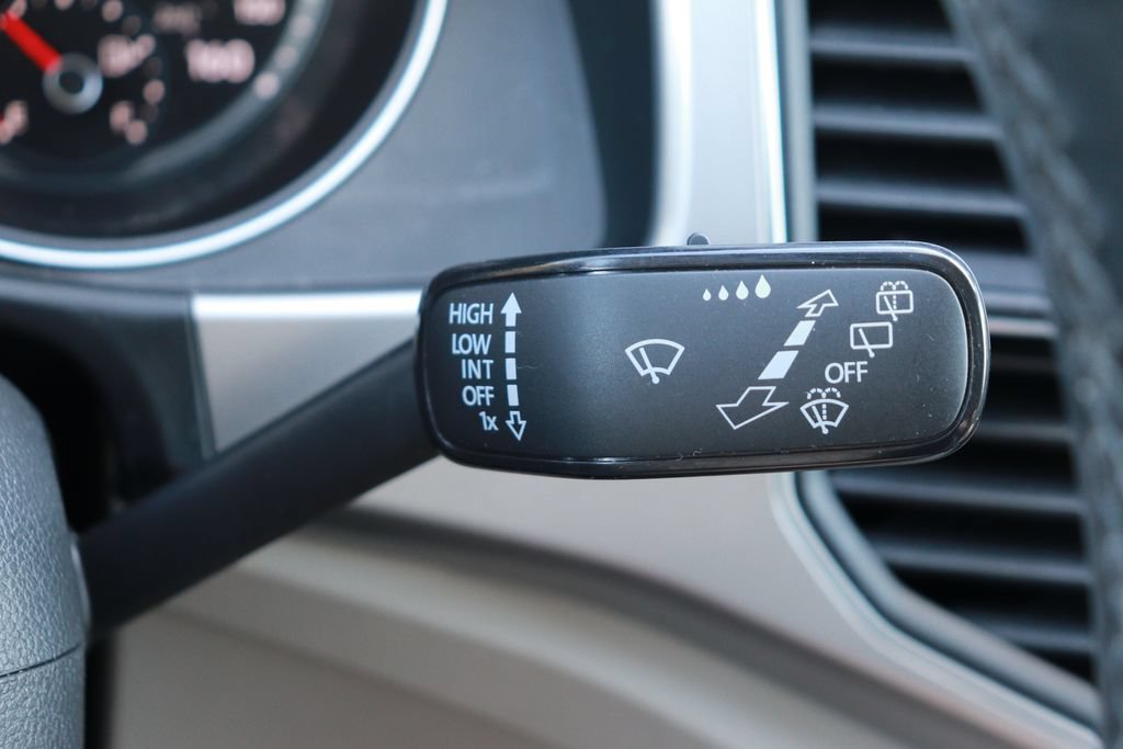 Used 2019 Volkswagen Atlas SE AWD/4WD image 25