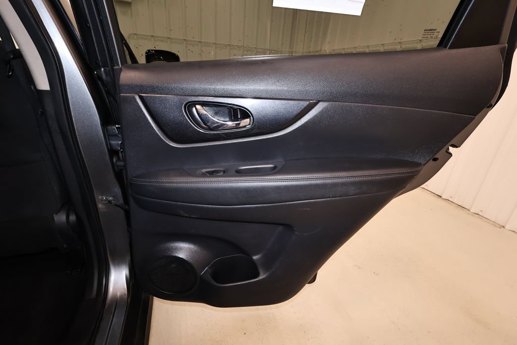 Used 2019 Nissan Rogue S w/ Special Edition Package AWD/4WD image 16