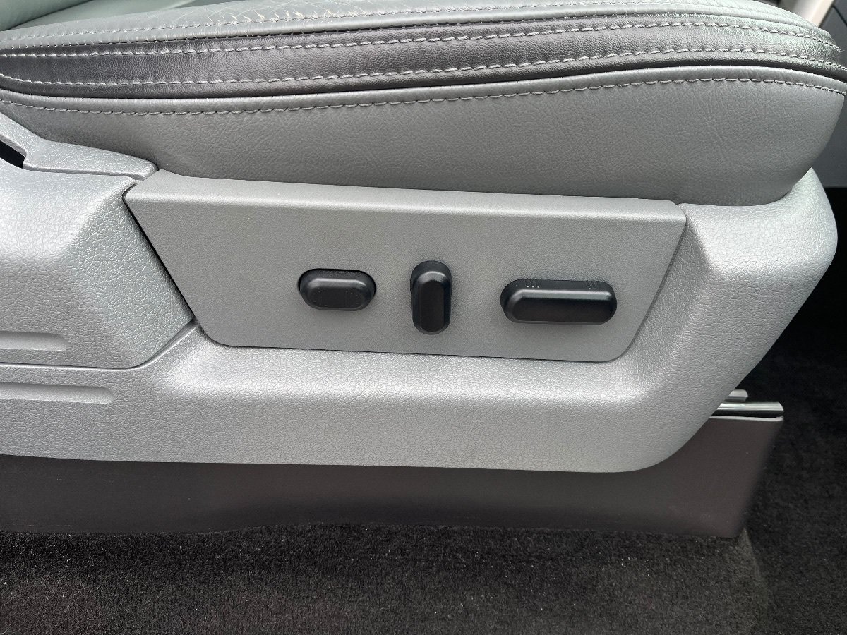 Used 2012 Ford F150 Platinum AWD/4WD image 39