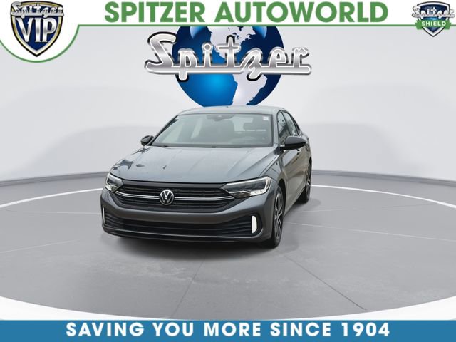 Used 2022 Volkswagen Jetta Sport image 4