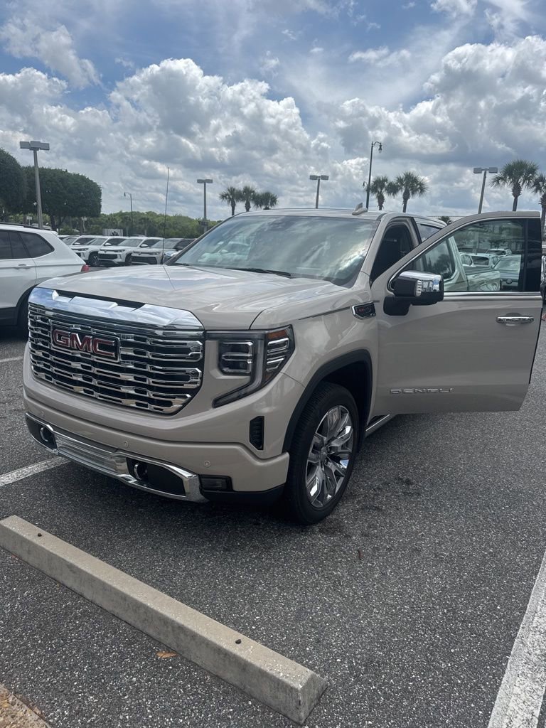 Used 2026 GMC Sierra 1500 Denali AWD/4WD image 2