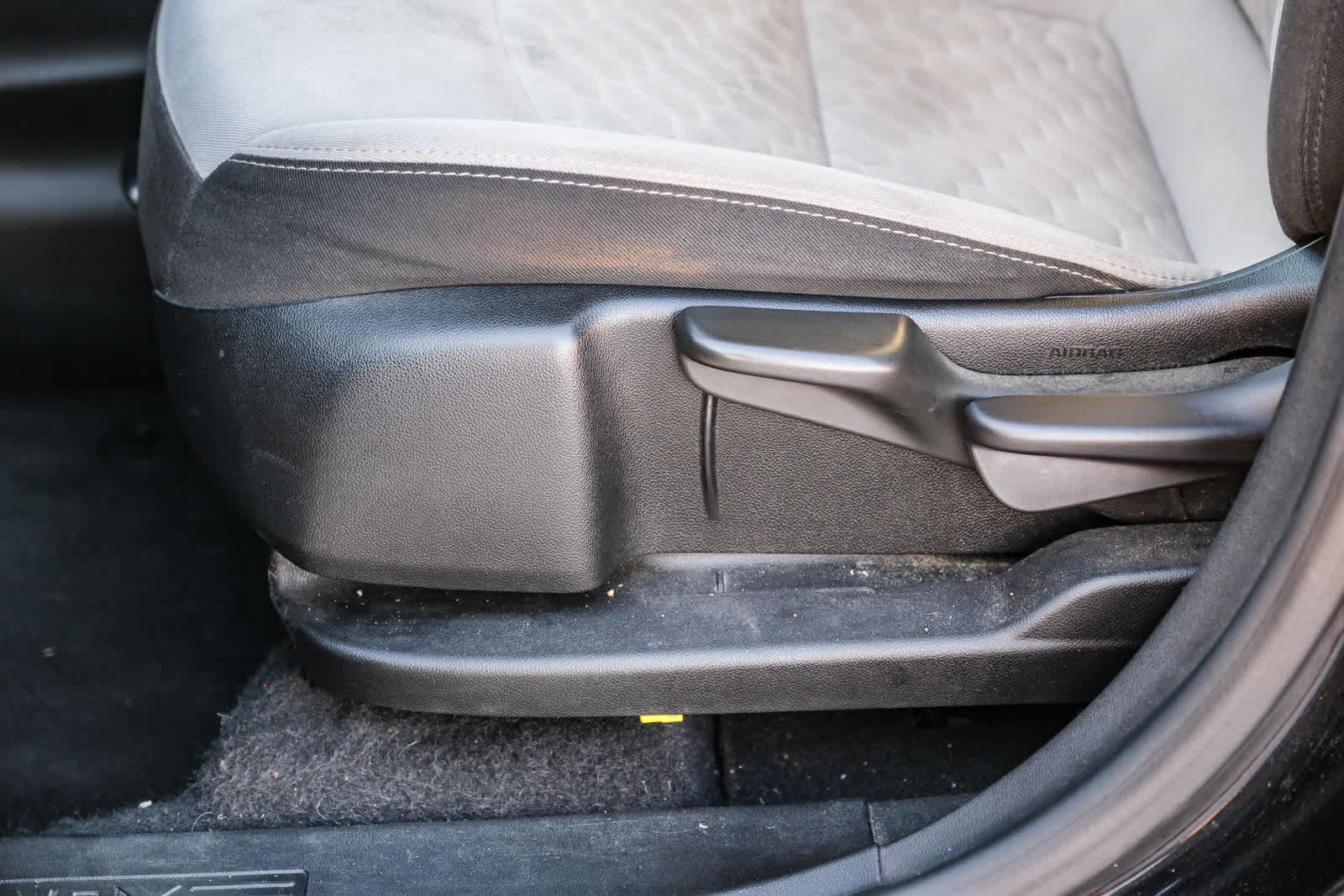 Used 2020 Chevrolet Equinox LS FWD image 20