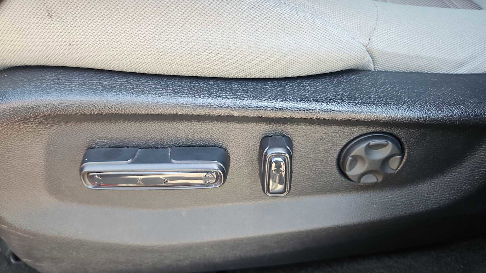 Used 2021 Honda CR-V EX image 14