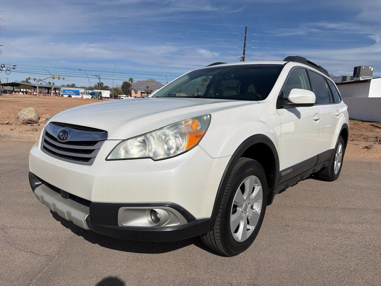 Used 2010 Subaru Outback 2.5i Limited image 2