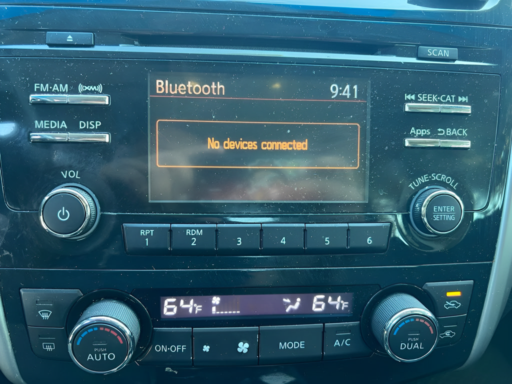 Used 2015 Nissan Altima 2.5 SL w/ Moonroof Package FWD image 24