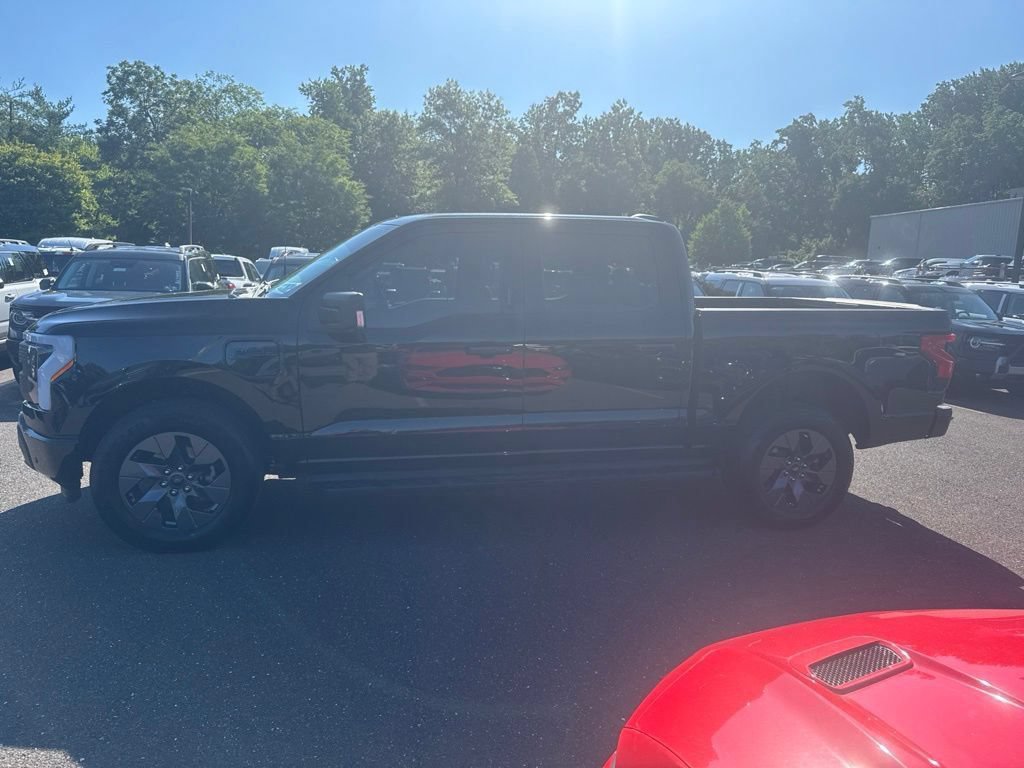Certified 2024 Ford F150 Lightning Flash AWD/4WD image 4