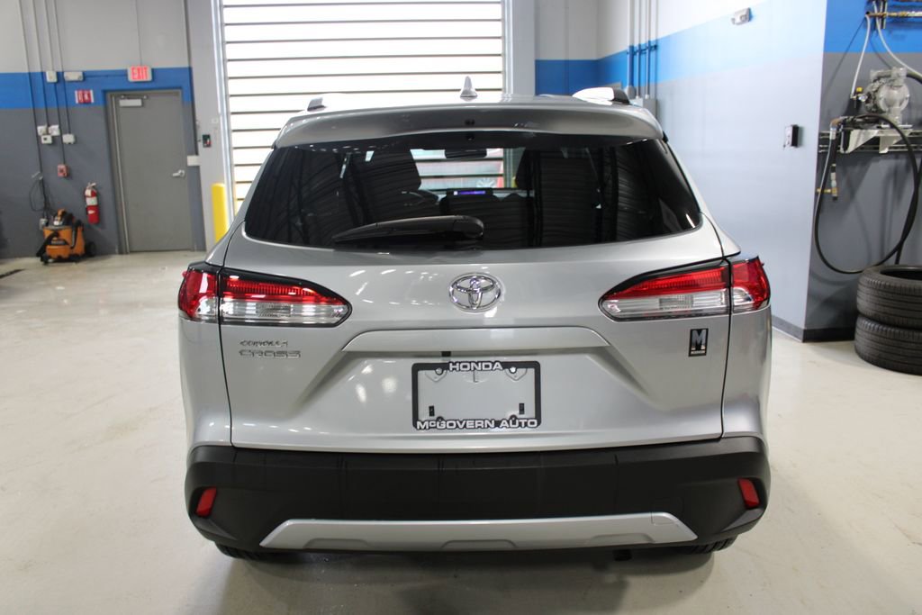 Used 2023 Toyota Corolla Cross LE FWD image 37