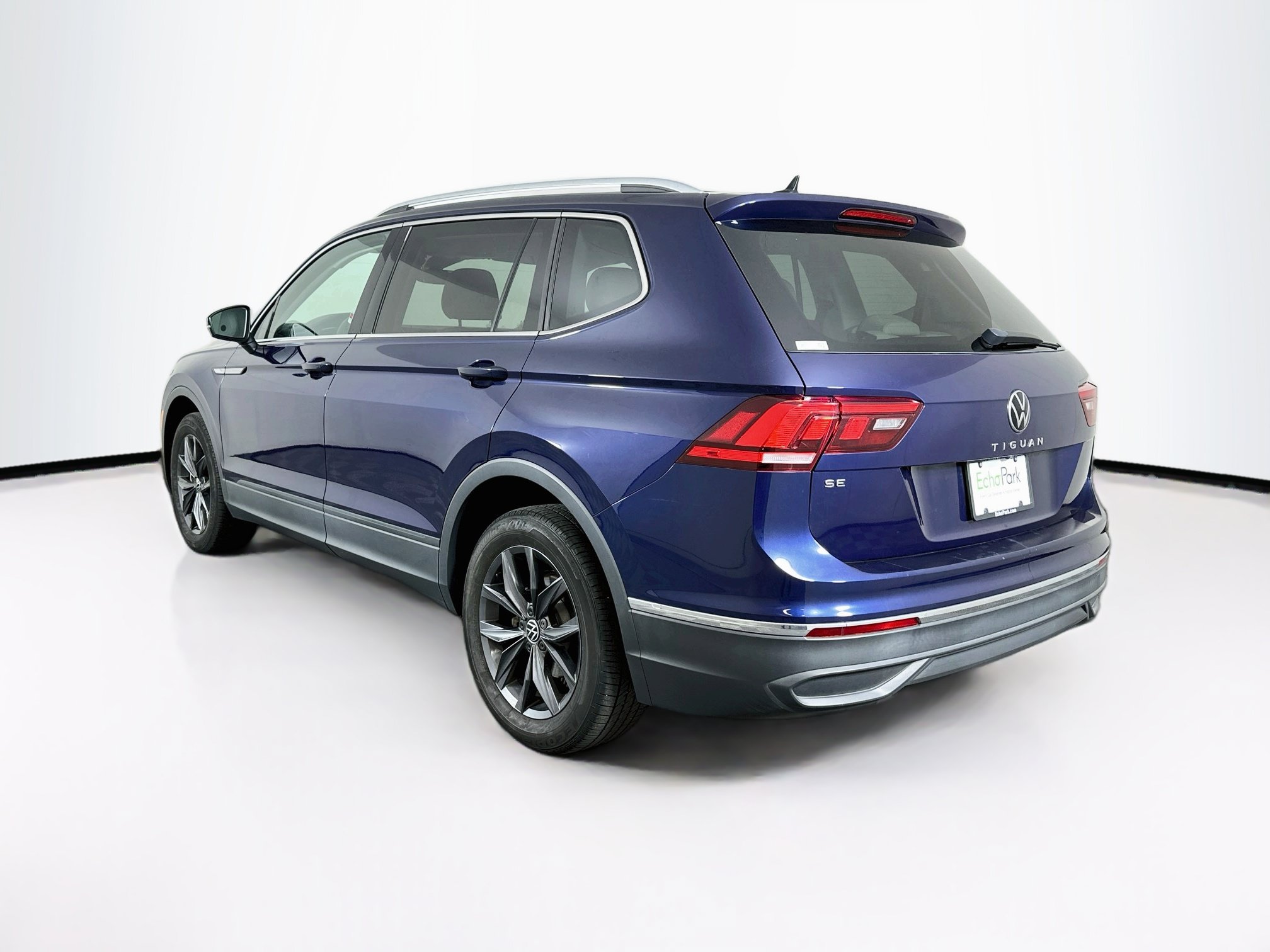Used 2023 Volkswagen Tiguan SE FWD image 5