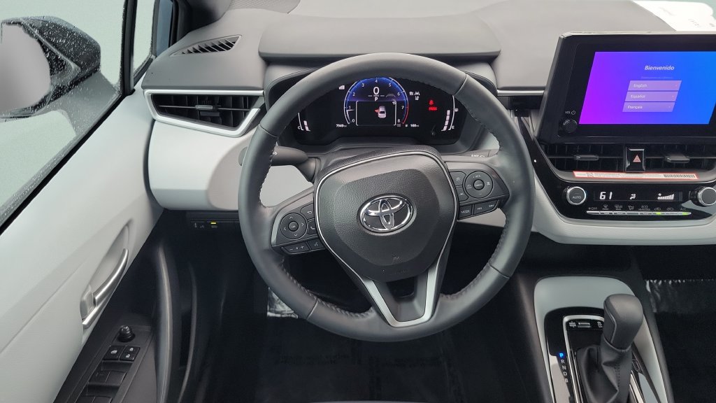 Used 2026 Toyota Corolla SE FWD image 11