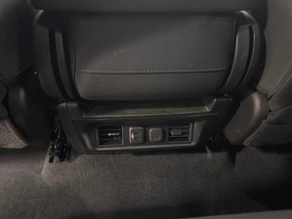 Used 2019 Chevrolet Silverado 1500 LT w/ All-Star Edition AWD/4WD image 19