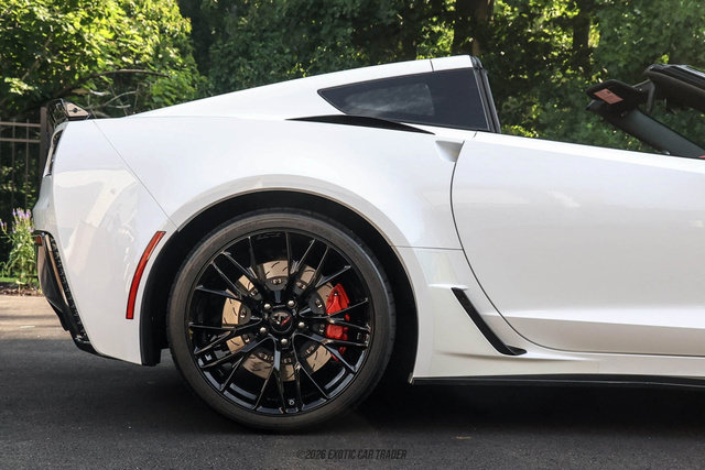 Used 2016 Chevrolet Corvette Z06 w/ 2LZ Preferred Equipment Group RWD image 10