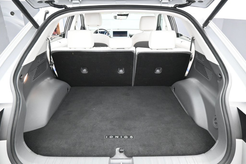 Used 2023 Hyundai Ioniq 5 Limited AWD/4WD image 32
