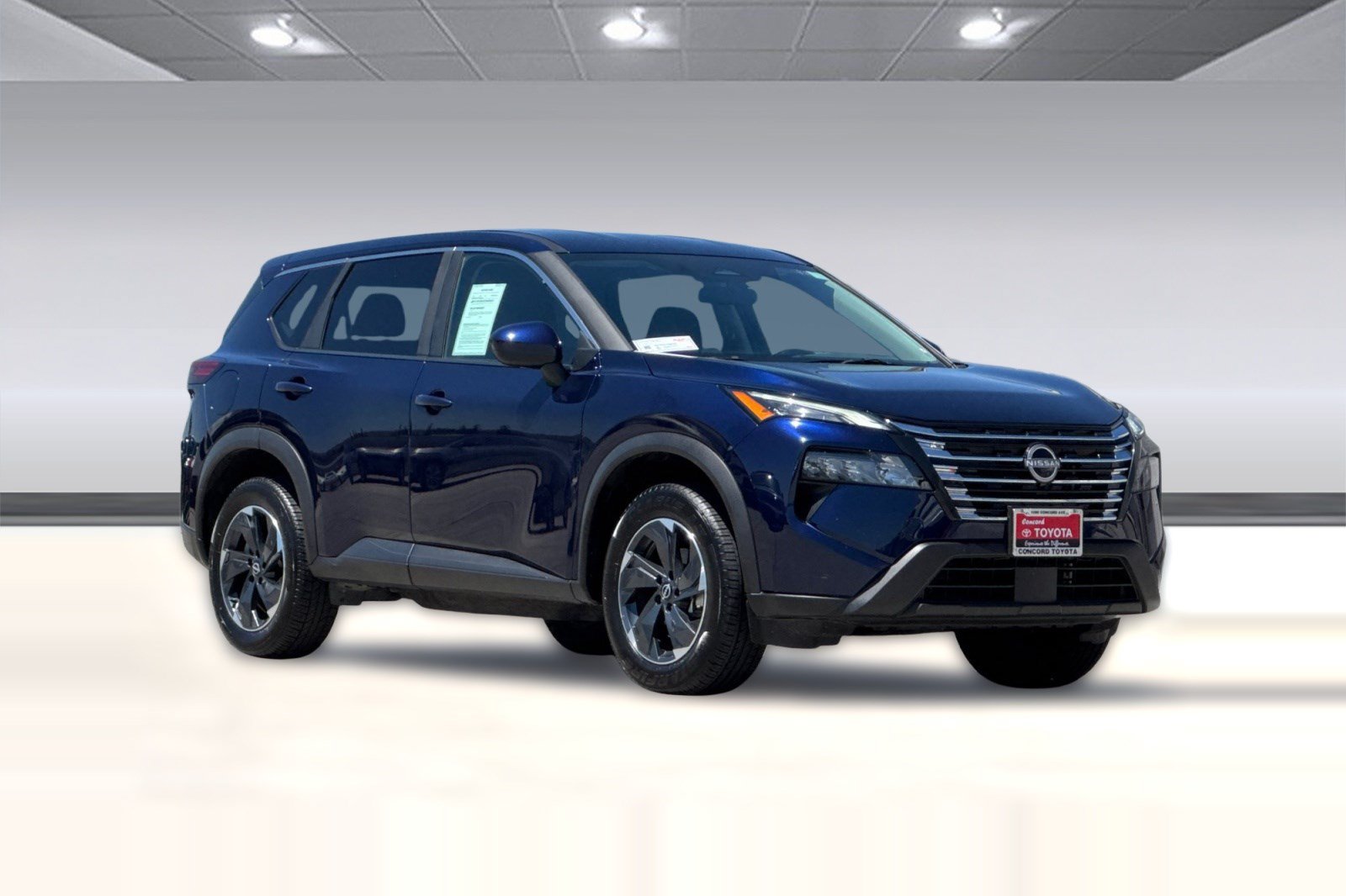 Used 2025 Nissan Rogue SV AWD/4WD image 7