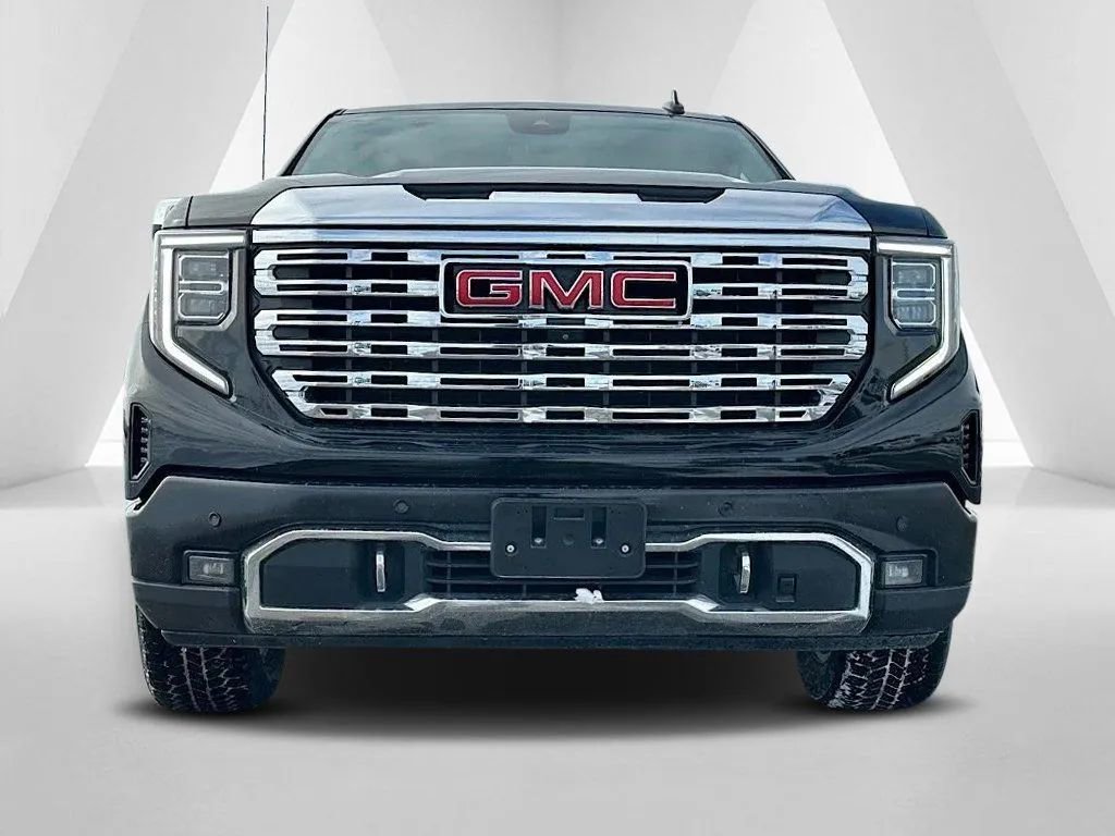 Used 2023 GMC Sierra 1500 Denali w/ Technology Package image 2