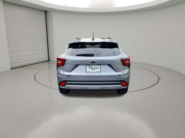 New 2026 Chevrolet Trax LT w/ Driver Confidence Package FWD image 6