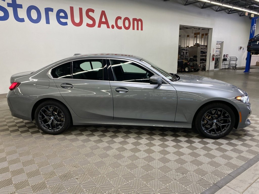 Used 2025 BMW 330i xDrive Sedan image 11