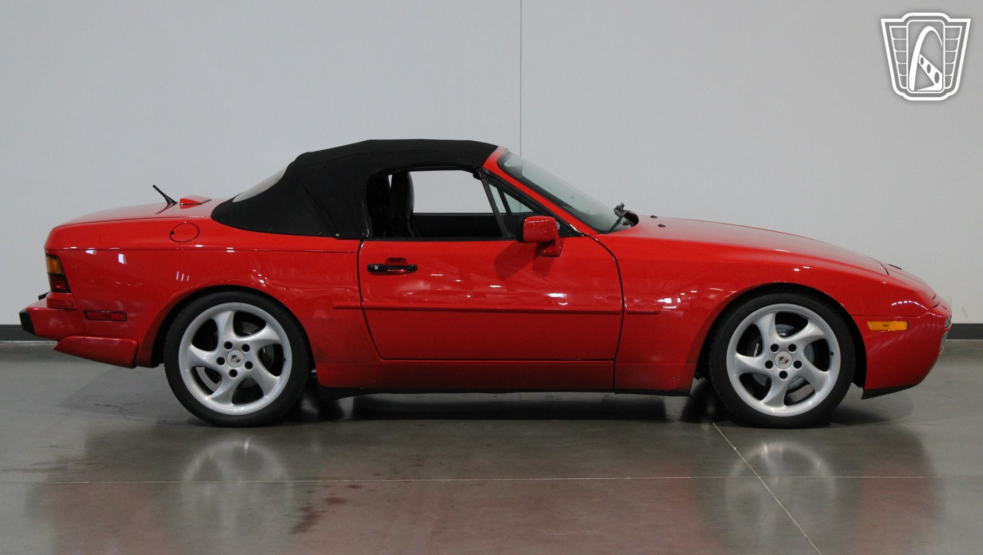 Used 1991 Porsche 944 Cabriolet RWD image 25