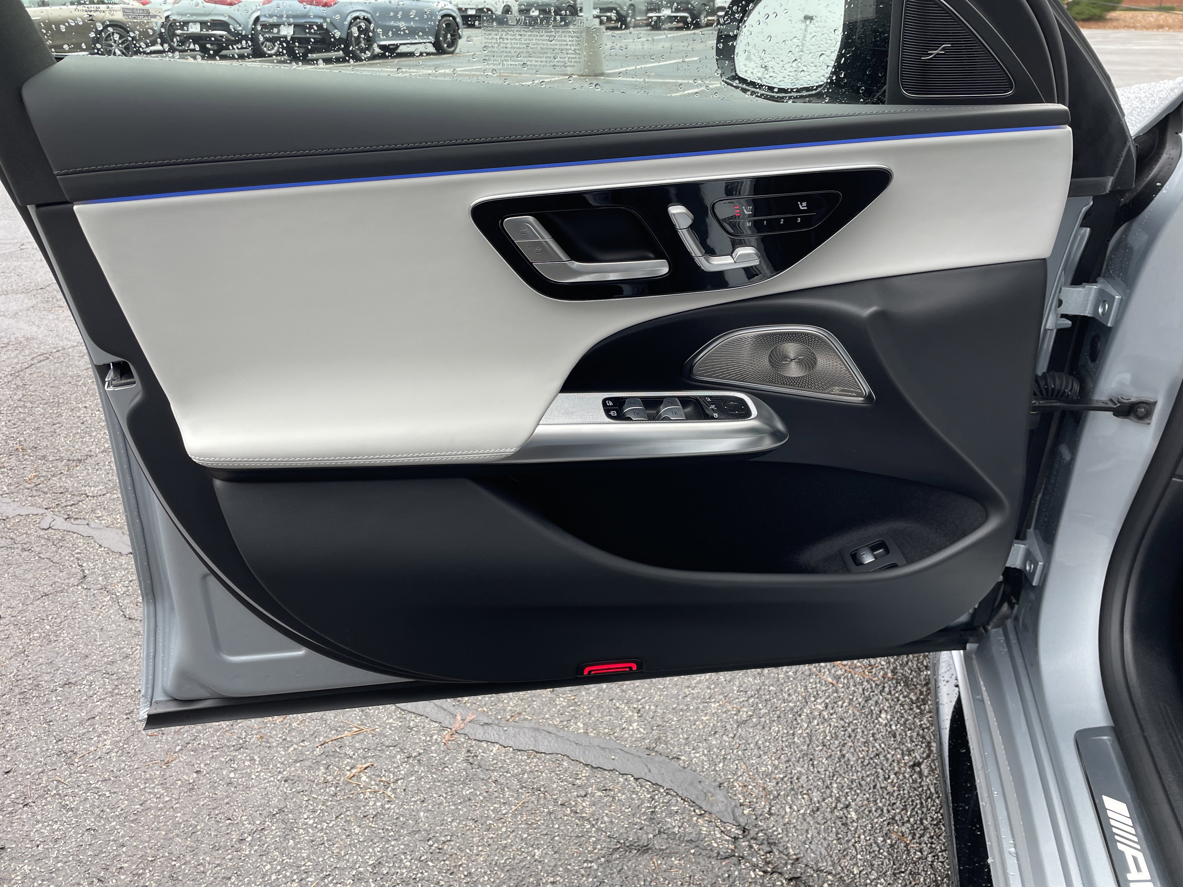 New 2026 Mercedes-Benz E 53 AMG e 4MATIC Sedan image 17