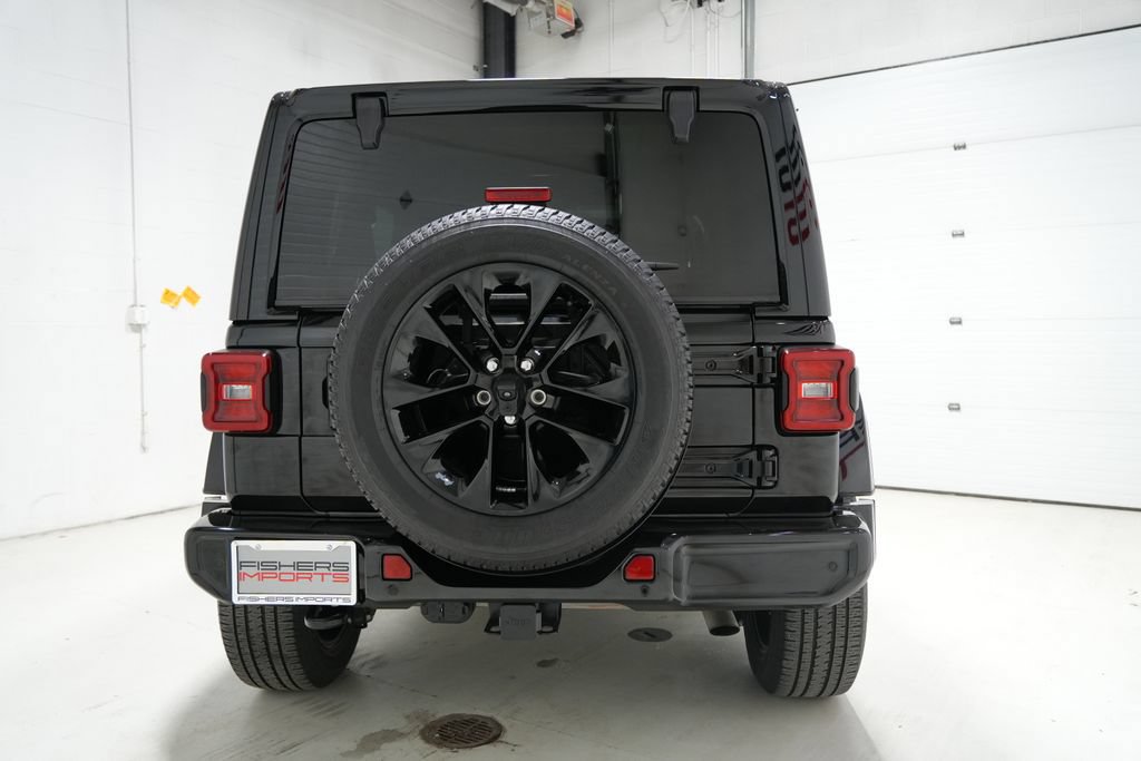Used 2022 Jeep Wrangler Unlimited Sahara AWD/4WD image 6
