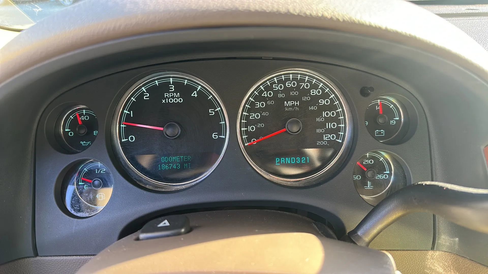 Used 2008 GMC Yukon XL SLT w/ SLT Preferred Equipment Group image 35