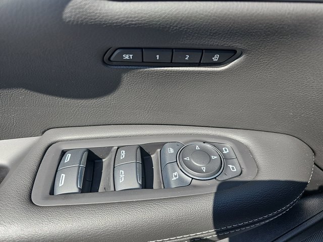 Used 2025 Cadillac XT6 Premium Luxury w/ LPO, Floor Liner Package image 29