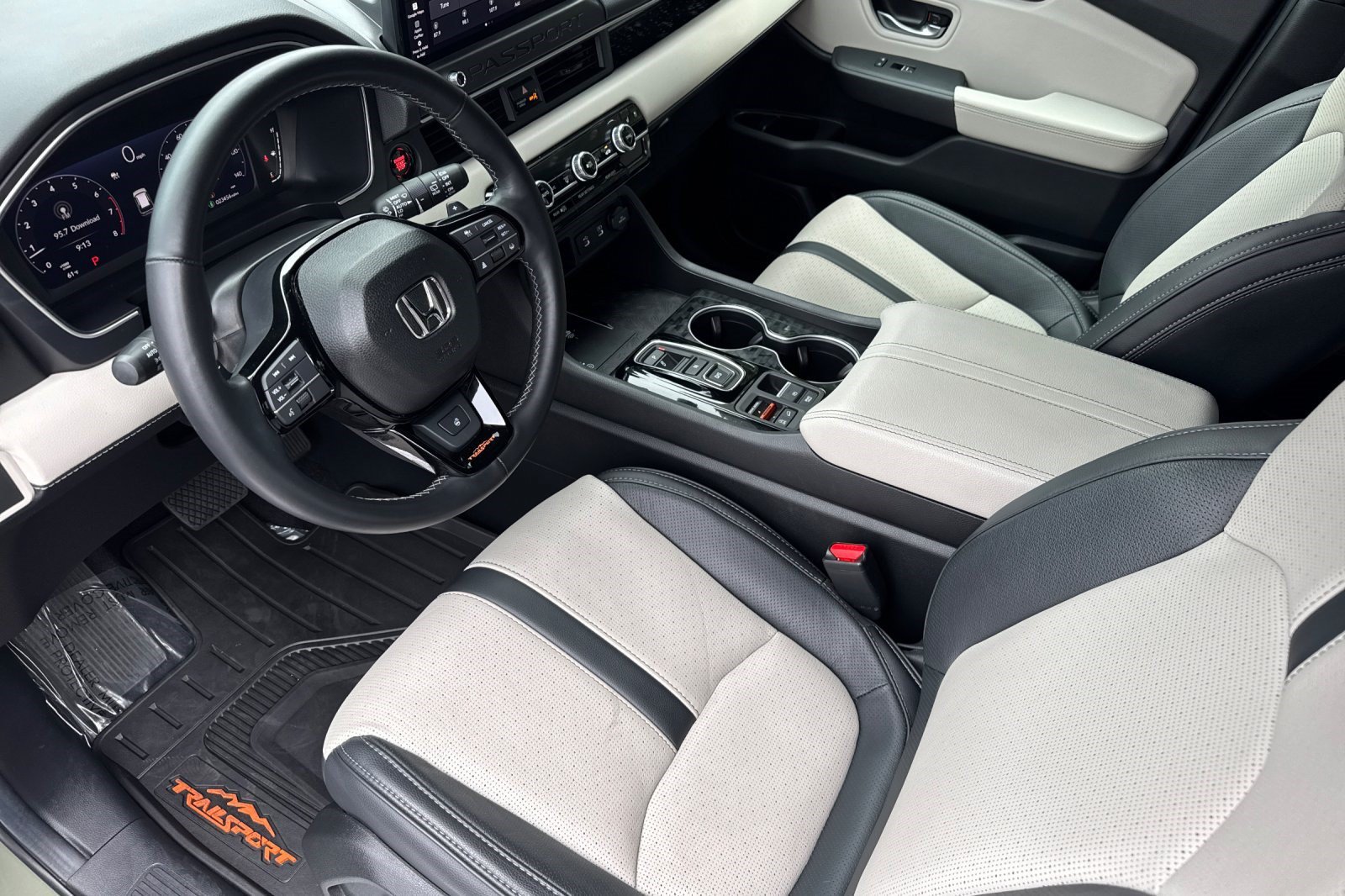 Certified 2026 Honda Passport TrailSport Elite image 4