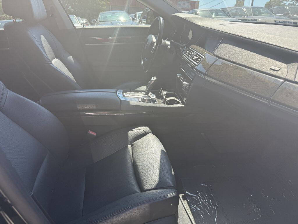 Used 2015 BMW 740Ld xDrive AWD/4WD image 11