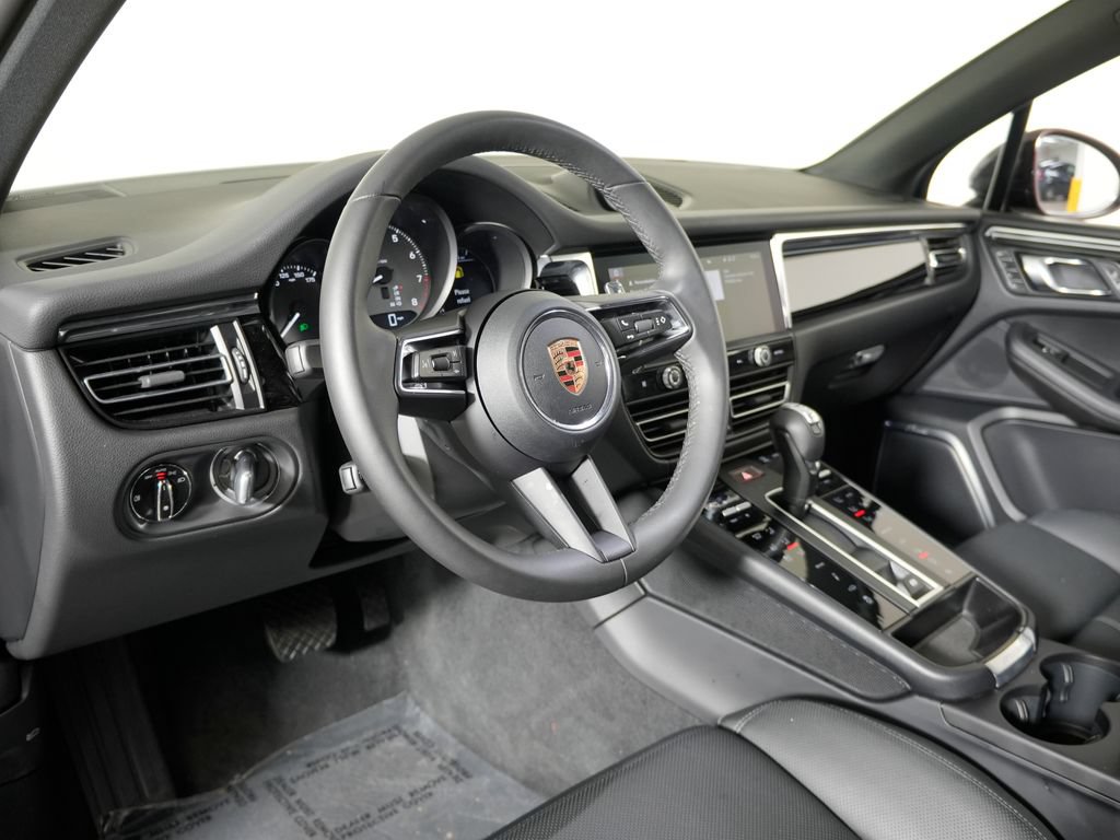 Used 2026 Porsche Macan S AWD/4WD image 4
