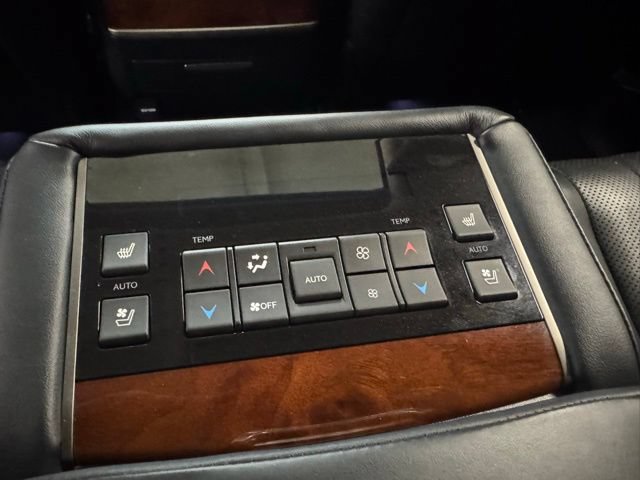 Used 2019 Lexus LX 570 4WD w/ Luxury Package image 21
