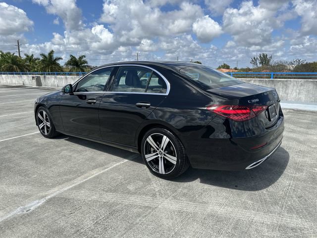 Used 2025 Mercedes-Benz C 300 Sedan image 31