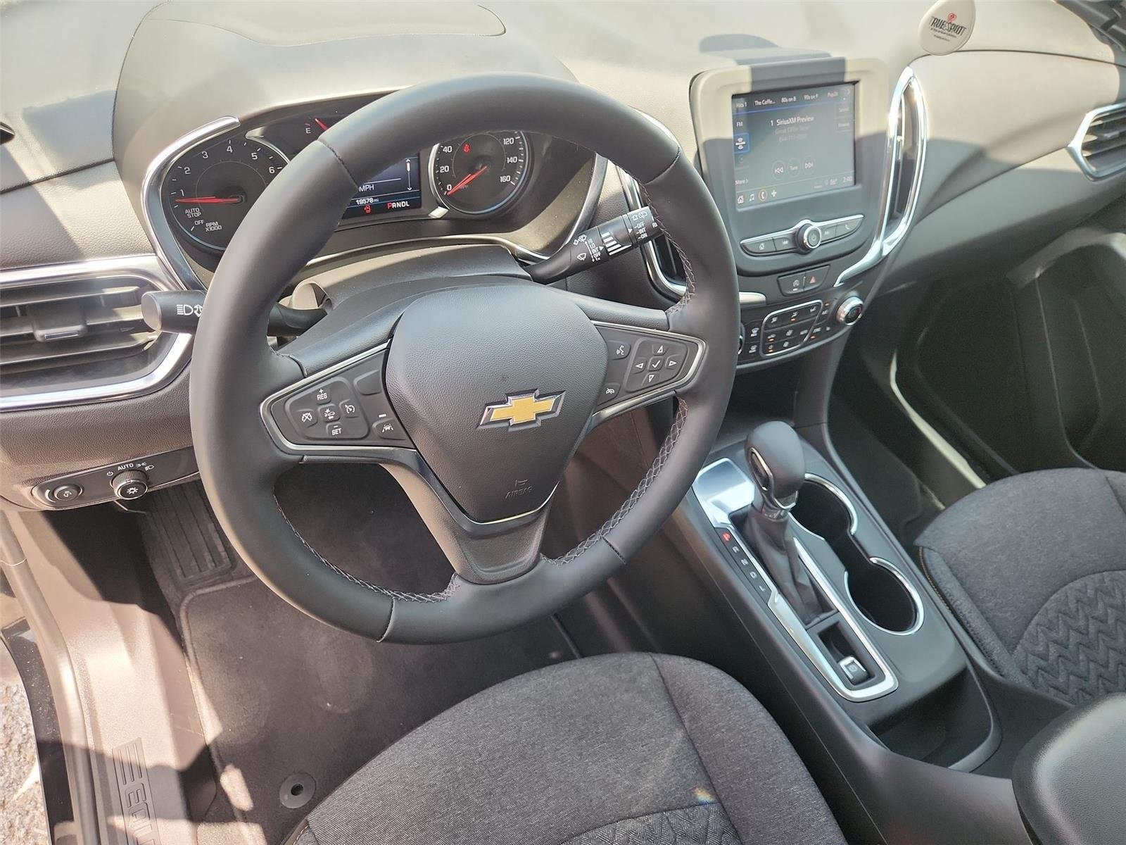 Used 2024 Chevrolet Equinox LT FWD image 10