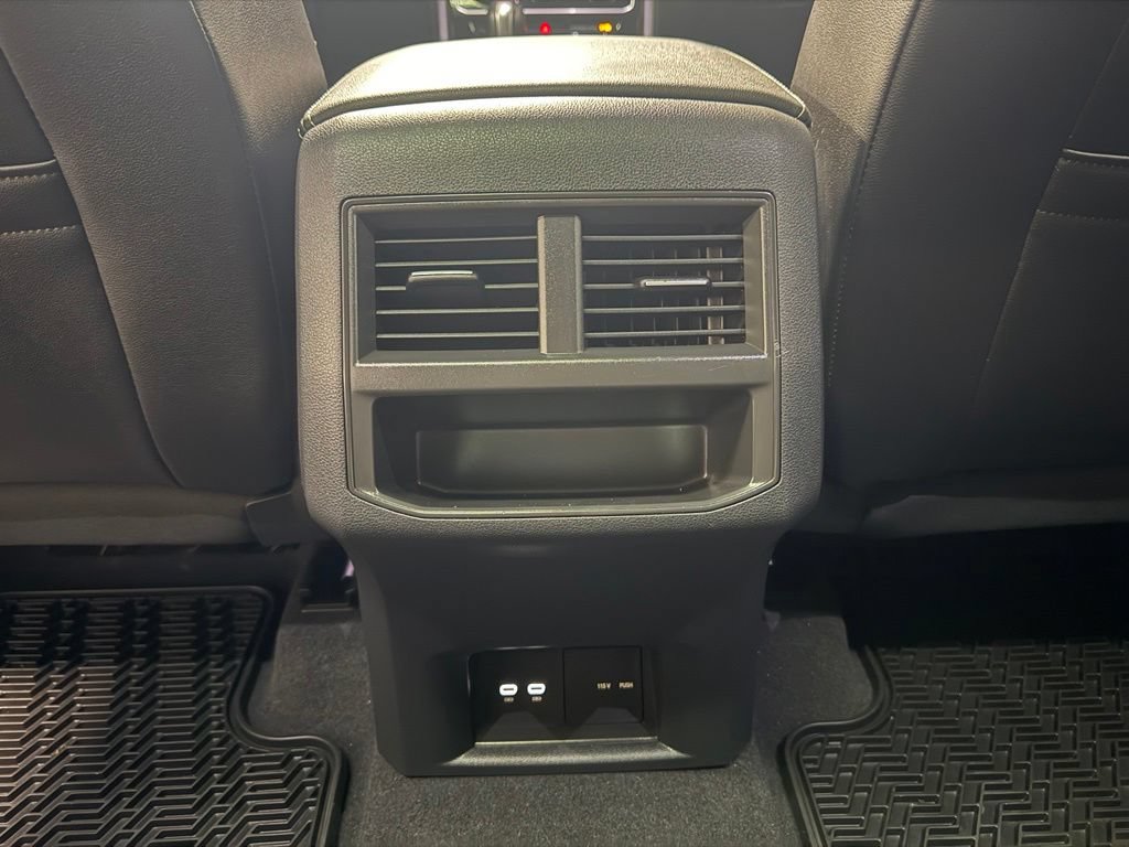 Used 2023 Volkswagen Atlas Cross Sport SEL AWD/4WD image 16