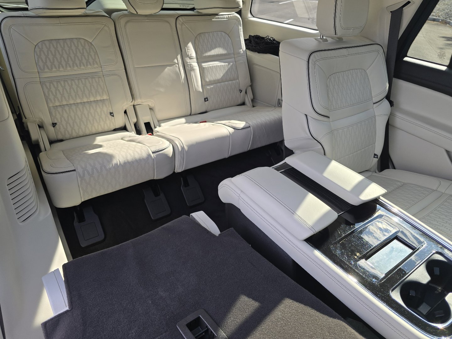 Used 2023 Lincoln Navigator Black Label image 34