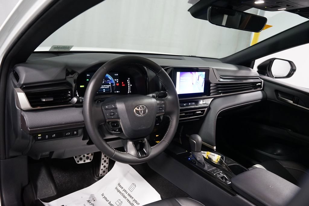 Certified 2025 Toyota Camry SE image 11