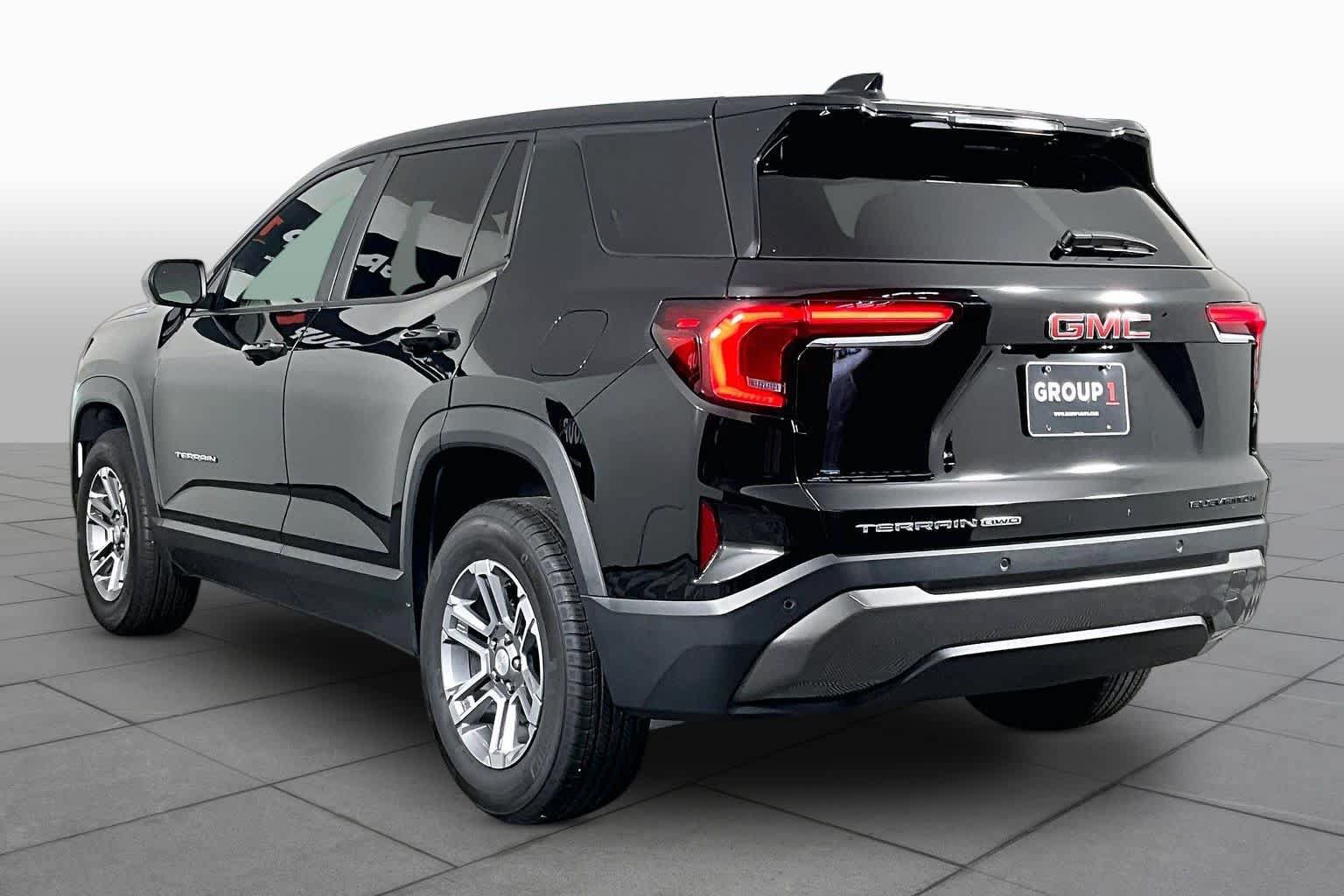 Certified 2026 GMC Terrain Elevation AWD/4WD image 17